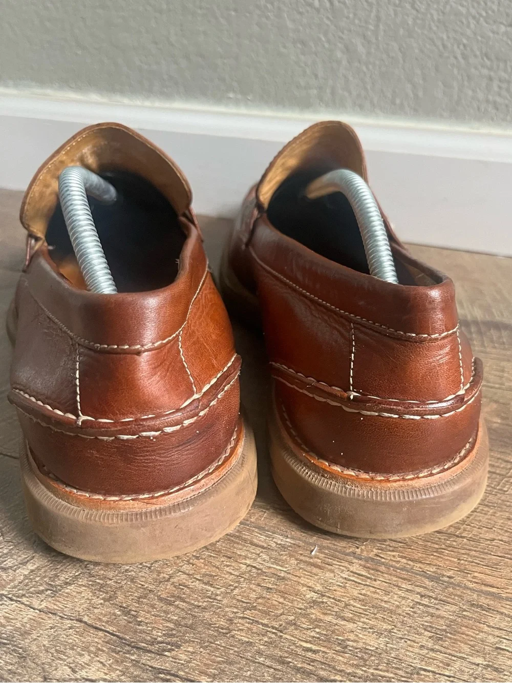 Sperry Gold Cup Exeter Penny Loafer in a red or rust nubuck leather size‎ 11.5